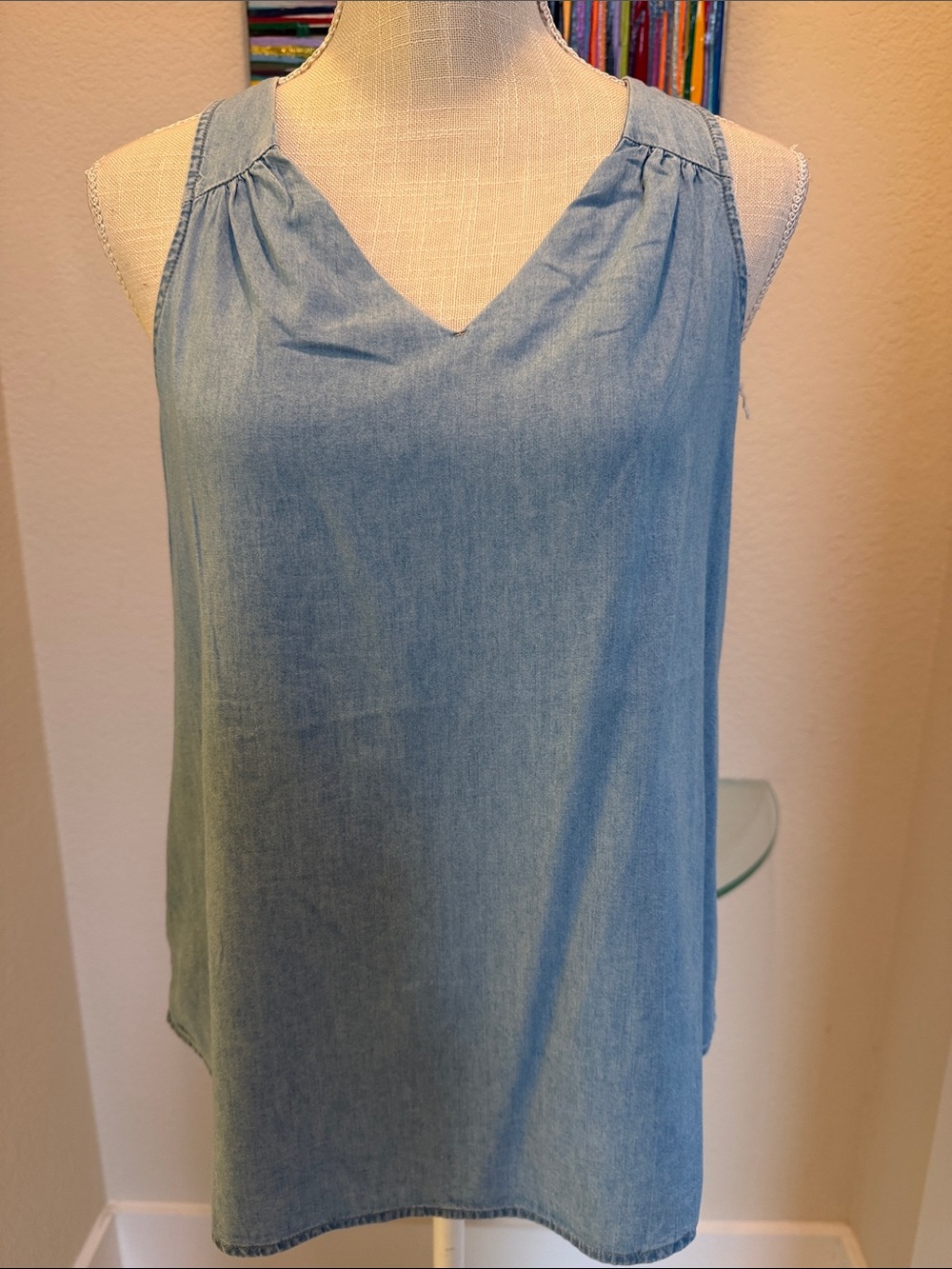 Old Navy Light Blue Denim-Effect V-Neck Tank Top